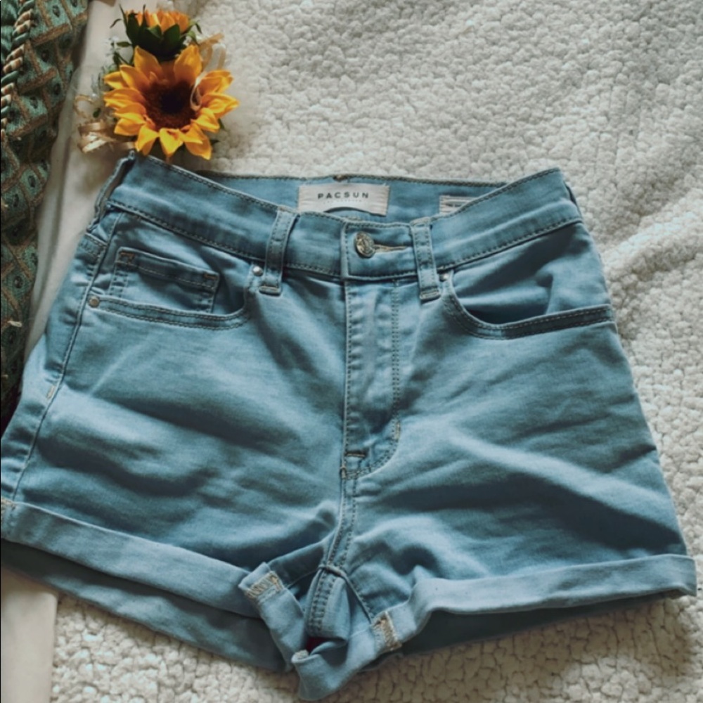 PACSUN SHORTS!! 💙